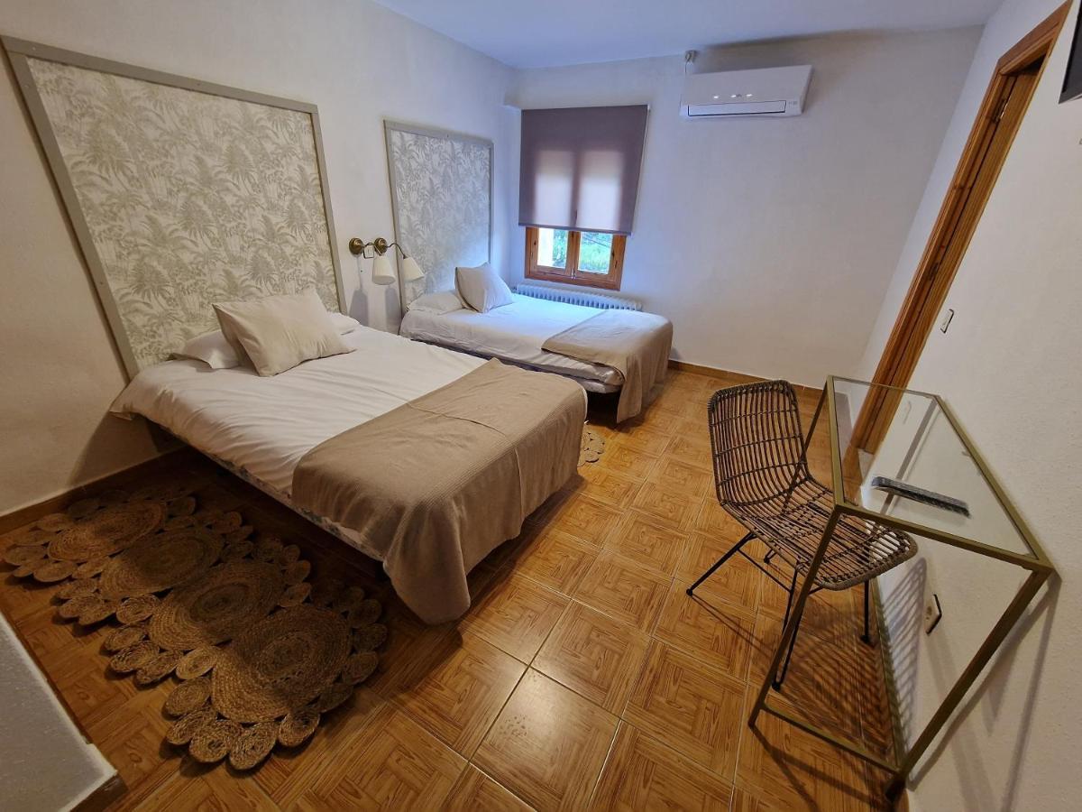 Hostal La Colonial Madrigal de la Vera Εξωτερικό φωτογραφία