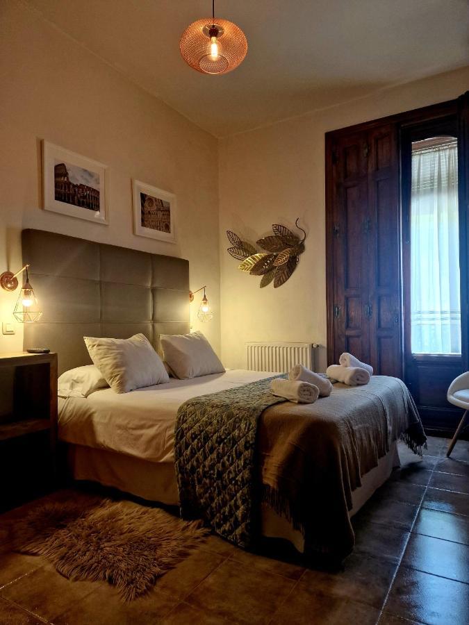 Hostal La Colonial Madrigal de la Vera Δωμάτιο φωτογραφία