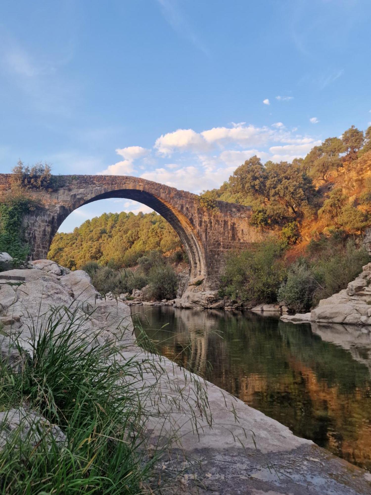 Hostal La Colonial Madrigal de la Vera Εξωτερικό φωτογραφία