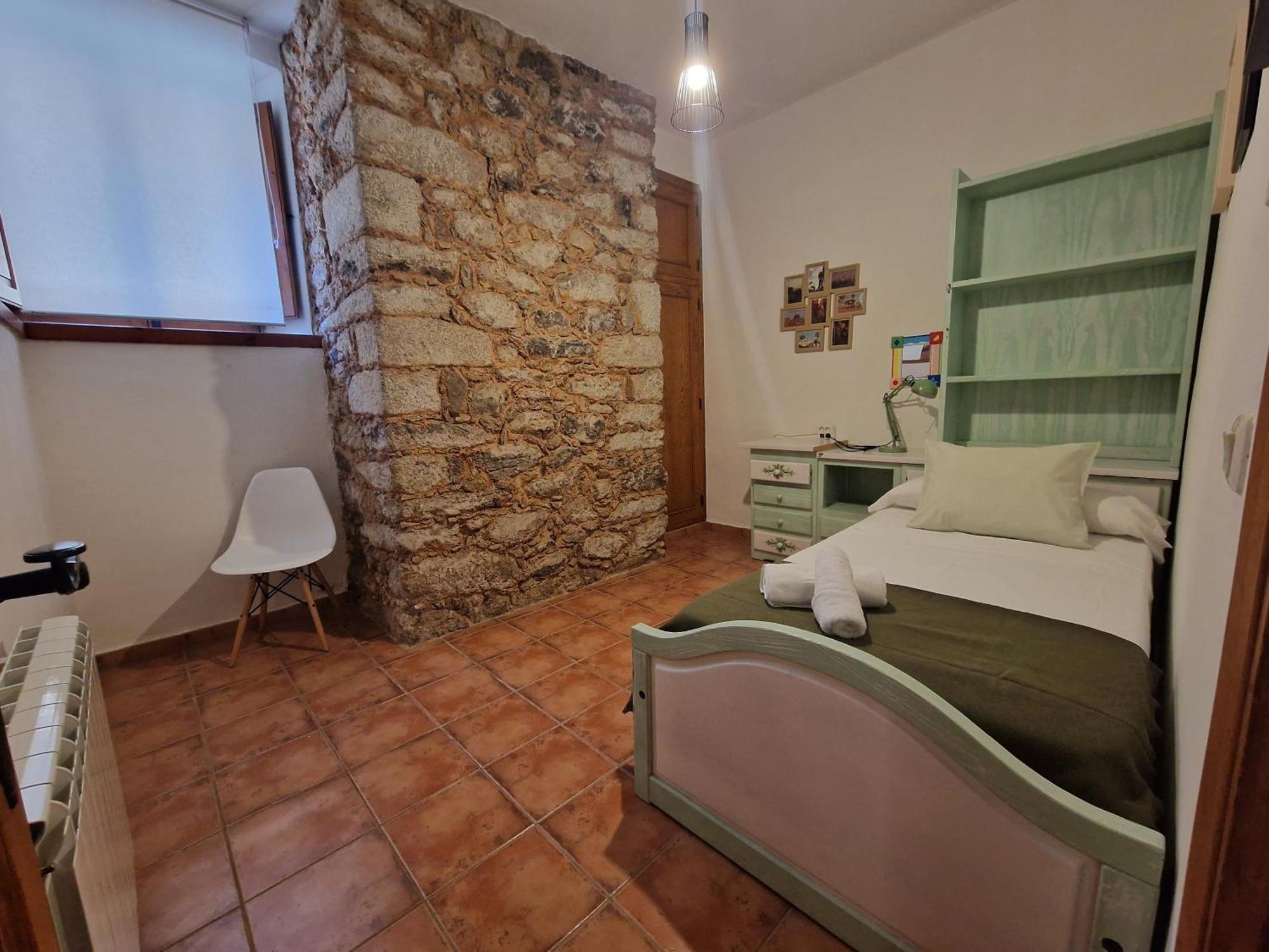 Hostal La Colonial Madrigal de la Vera Εξωτερικό φωτογραφία