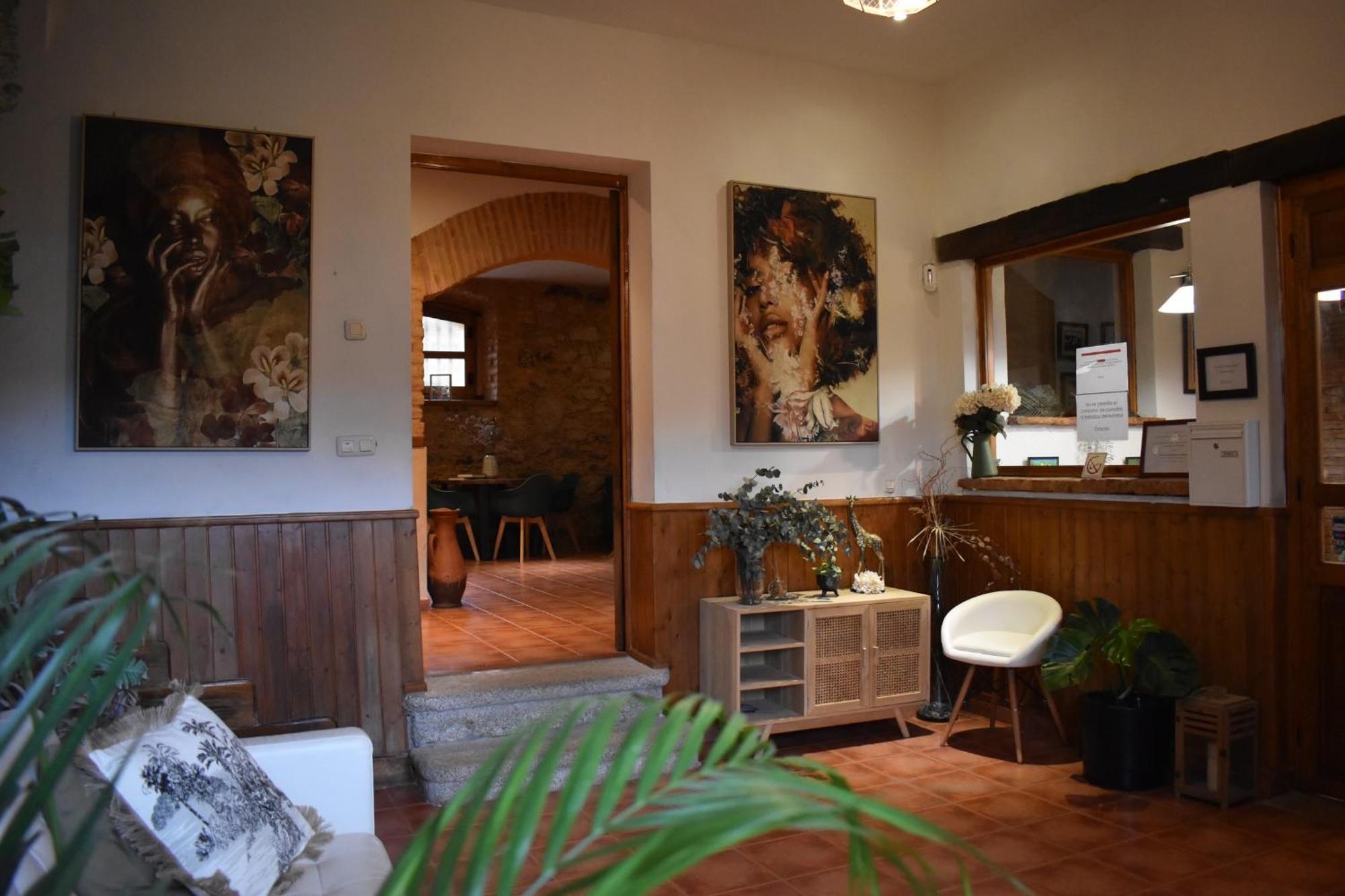 Hostal La Colonial Madrigal de la Vera Εξωτερικό φωτογραφία